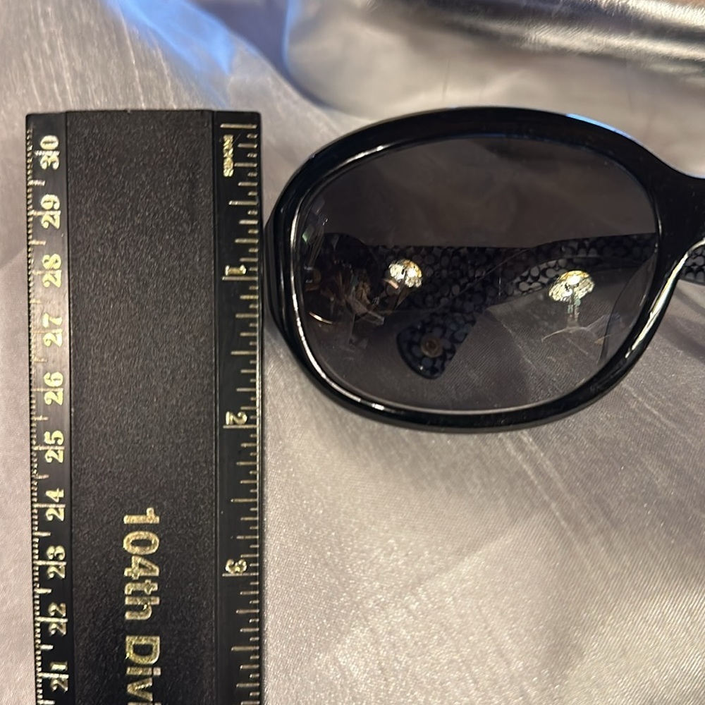 COPY - Coach Sunglasses - See pics for details/measurement.  Lenses are scratch… - Picture 3 of 14